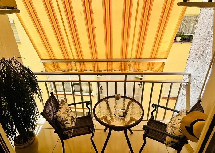 Delicias, - Opposite Playa De La Rada Апартаменты *