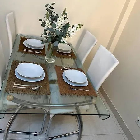 Flat On The Paseo Maritamo! Apartamento Estepona