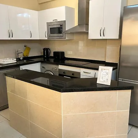 Flat On The Paseo Maritamo! *